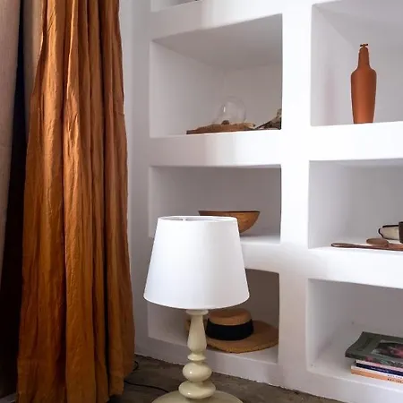 Hektor - Farm, Arts & 4*