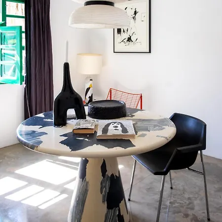 Hektor - Farm, Arts & Couette-café